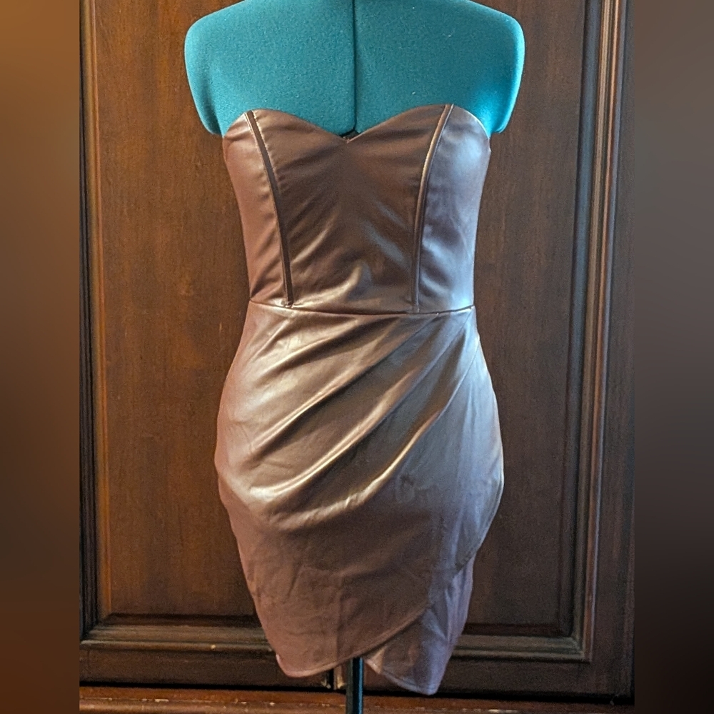Lulu's Elegant Strapless Burgundy Dress - Picture 5 of 8
